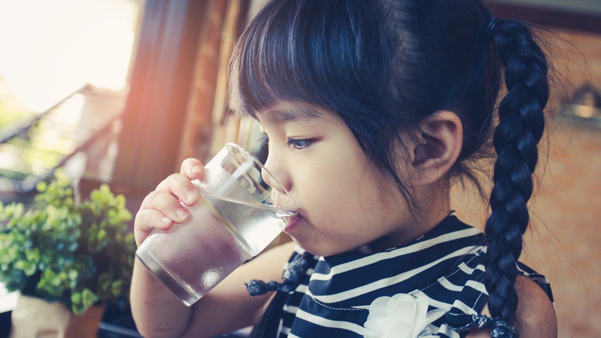 Kiat Mencegah Dehidrasi pada Anak