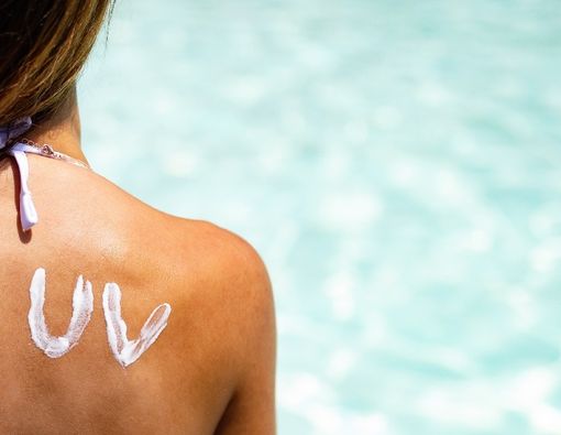 Tips Pakai Krim Tanning untuk Dapatkan Kulit Eksotis