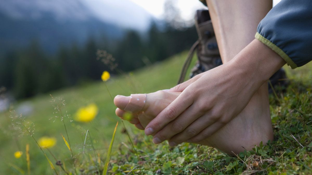 Telapak Kaki Dingin Bisa Disebabkan oleh 7 Penyakit Ini