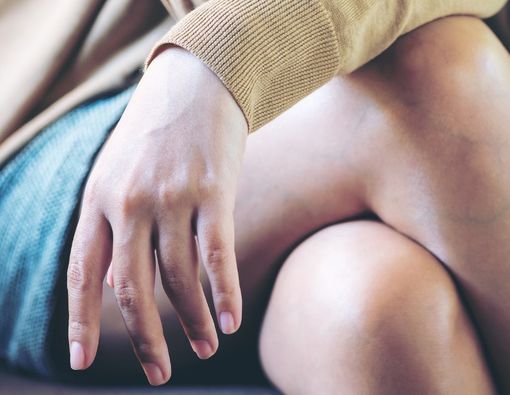 Bolehkah Duduk Menyilangkan Kaki Saat Hamil?