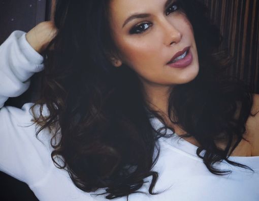 Tidak Makan Daging, Resep Awet Muda Sophia Latjuba?