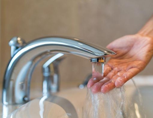 Anda Sering Mandi Air Panas? Waspada Hal Ini