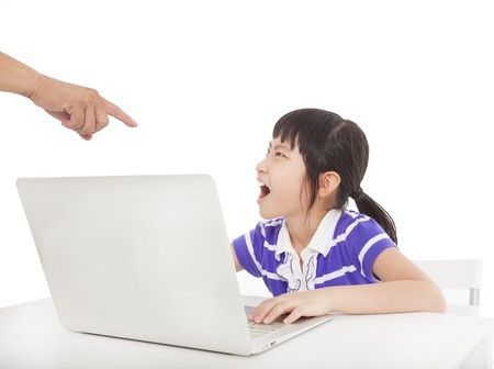 7 Kebiasaan Buruk Orangtua yang Berdampak Pada Perilaku Anak