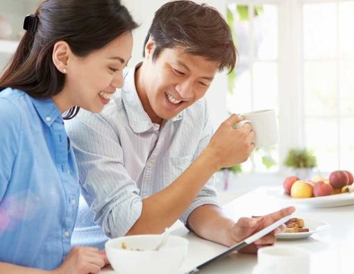 Mau Mengenalkan Pasangan ke Orangtua? Perhatikan Hal Ini