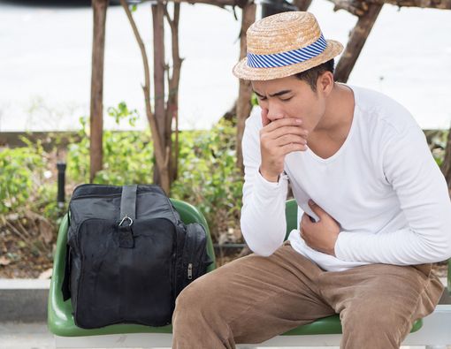 Sakit Perut karena Mual atau Keracunan Makanan? Ini Bedanya