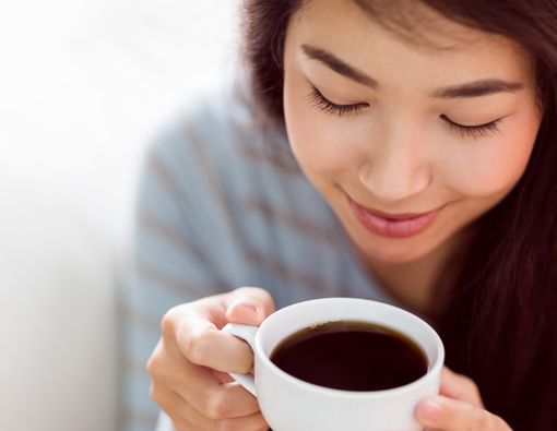 12 Tips Cara Minum Kopi yang Lebih Sehat, Mesti Kamu Coba!