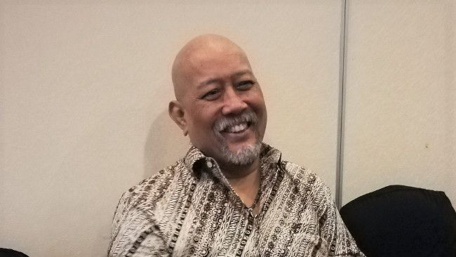 Indro Warkop, Kanker Paru, dan Pentingnya Dukungan Keluarga