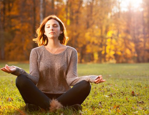 5 Teknik Pernapasan dan Meditasi Ini Ampuh Usir Stres