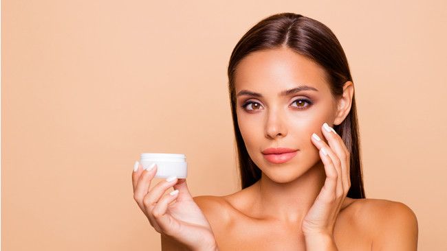4 Tanda Anda Terlalu Banyak Memakai Produk Kecantikan