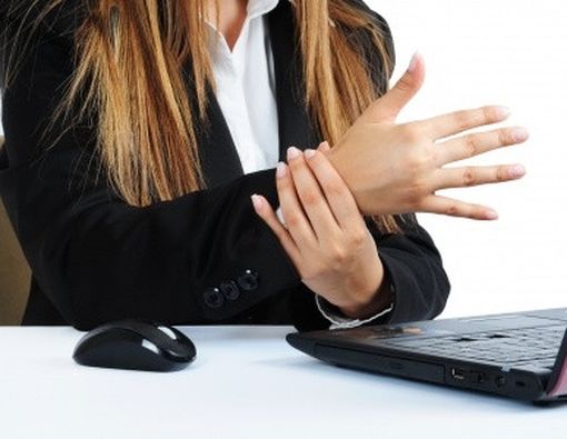 Penyebab Nyeri Pergelangan Tangan