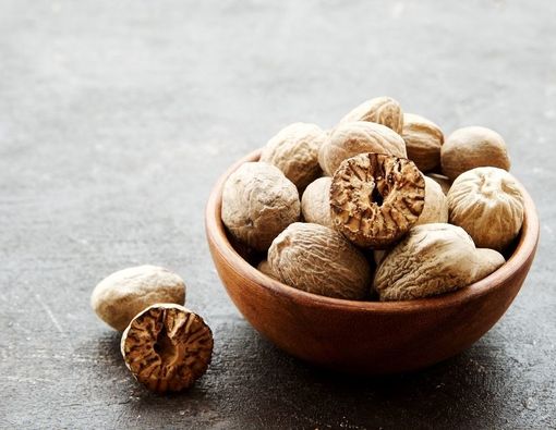 Manfaat Buah Pala untuk Melegakan Tenggorokan dan Hidung Saat Flu