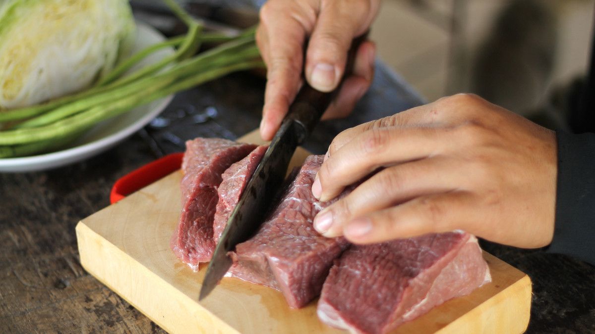 Cara Sehat Mengolah Daging Kurban Saat Iduladha