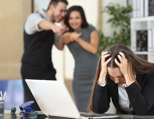 Bullying di Tempat Kerja Akibatkan Hal Ini pada Korban