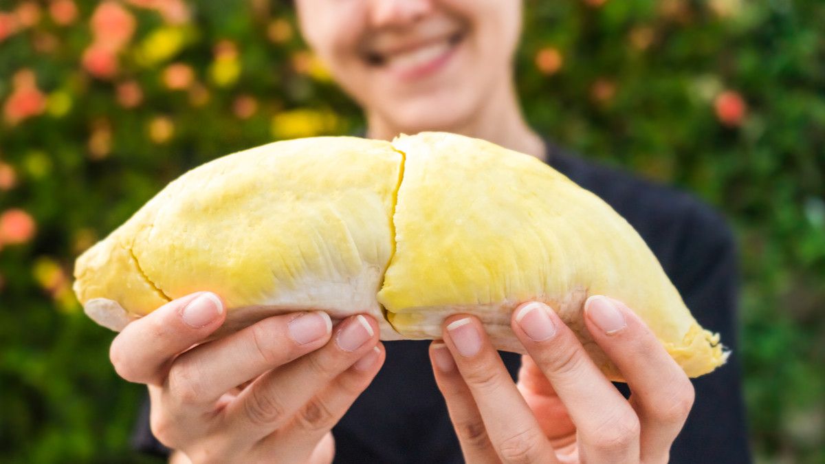 Benarkah Kulit Durian Bisa Atasi Jerawat? Ini Kata Dokter