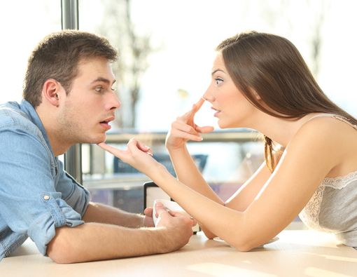 Alasan Kenapa Pria Suka Melihat Payudara Wanita, Ini Kata Psikolog