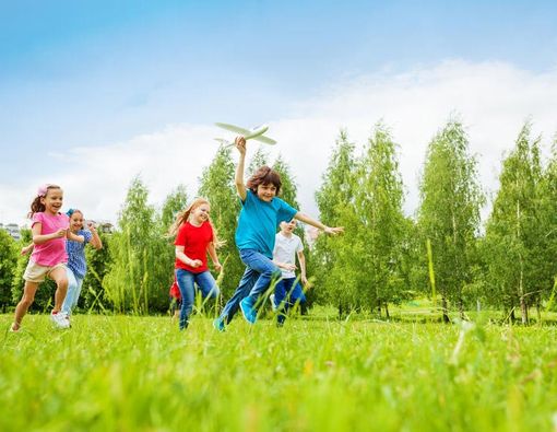 Pentingnya Anak Bermain di Luar Rumah