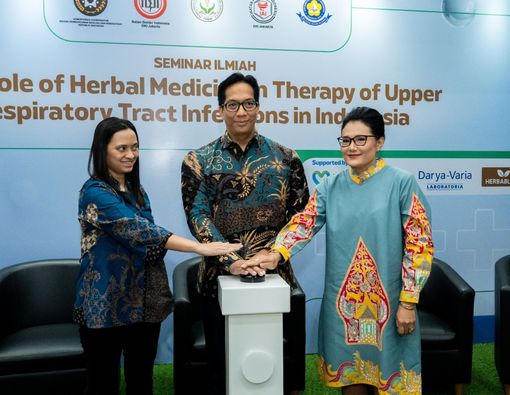 Darya-Varia Memperkenalkan 'HerbaBlend Cough & Flu' dalam Seminar Kesehatan 