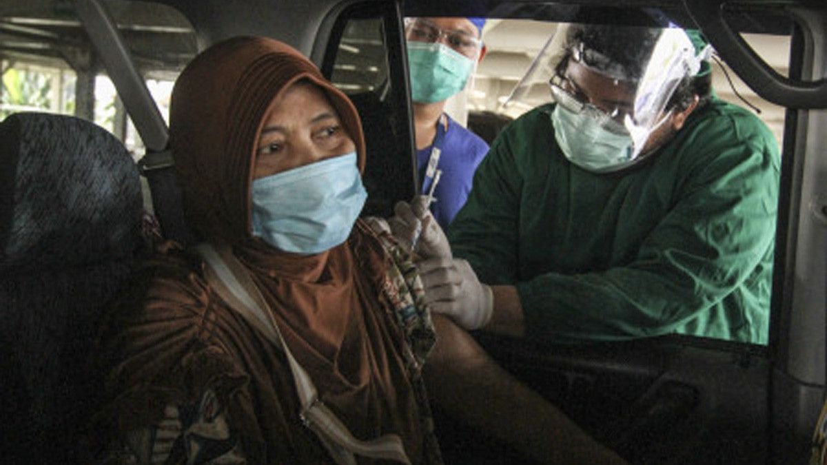 Alasan Interval Vaksin COVID-19 di Indonesia Diperpanjang