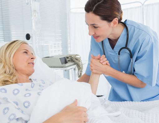 Mengapa Wanita Lebih Rentan Terkena Penyakit Kritis?