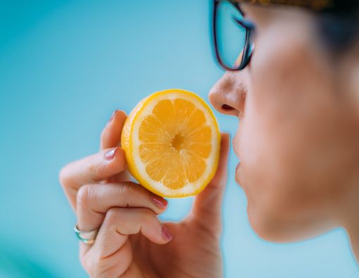 Alami Anosmia Tanda Dekat dengan Kematian?