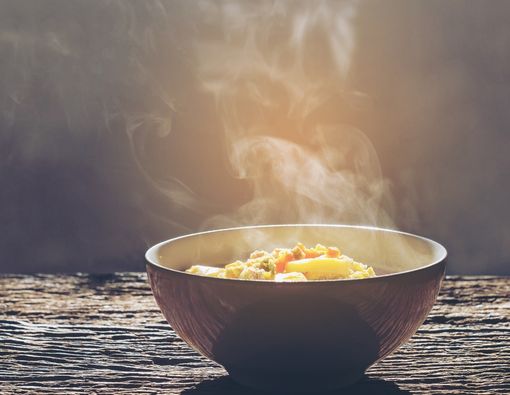 Makanan dan Minuman Panas Berisiko Sebabkan Kanker Esofagus