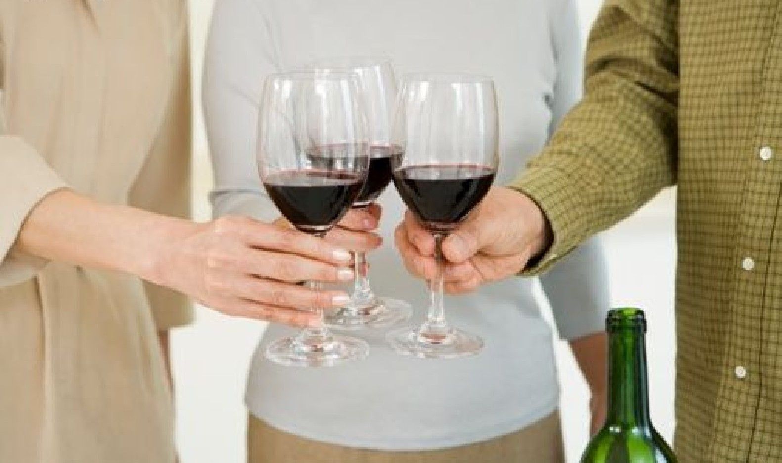 Wanita Pengonsumsi Anggur Cenderung Lebih Sedikit Menambah Berat Badan?