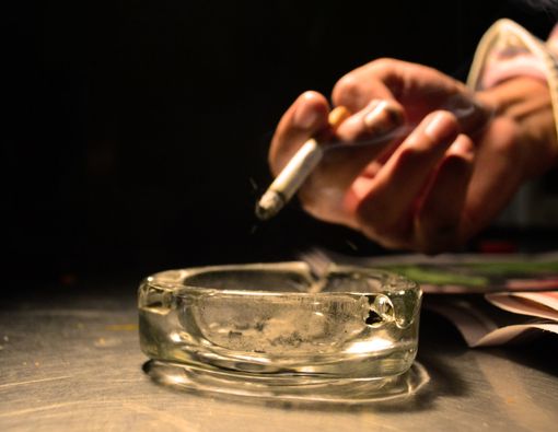 Dampak Konsumsi Rokok pada Aroma Tubuh, Napas, dan Air Seni