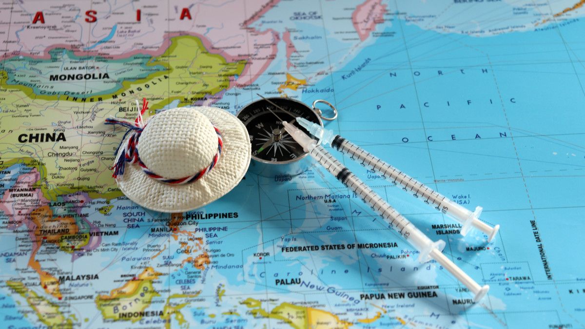Agar Tak Sakit seperti Zac Efron, Ini 8 Persiapan Penting Sebelum Traveling