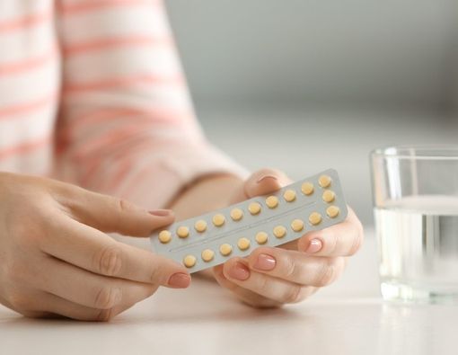 Tak Sengaja Minum Pil KB Saat Hamil, Apakah Berbahaya?