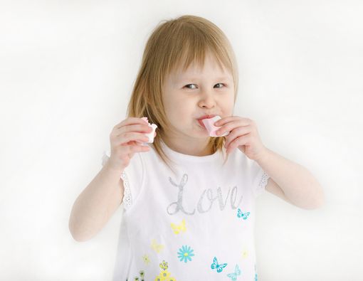 Hati-Hati Jika Anak Gemar Ngemil Marshmallow