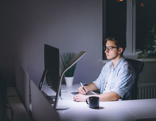 Bekerja Malam Hari Tingkatkan Risiko Kanker