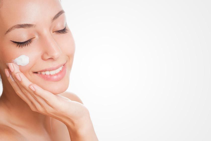 Kulit Berminyak? Jangan Lupakan Pelembap!