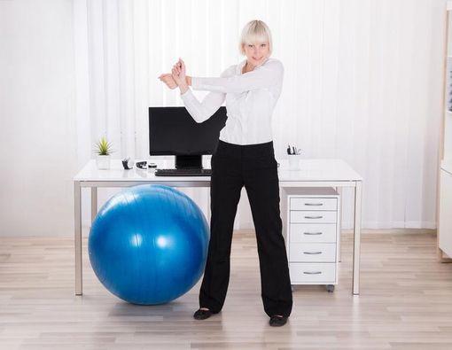 Olahraga yang Bisa Dilakukan Kala Sibuk Bekerja