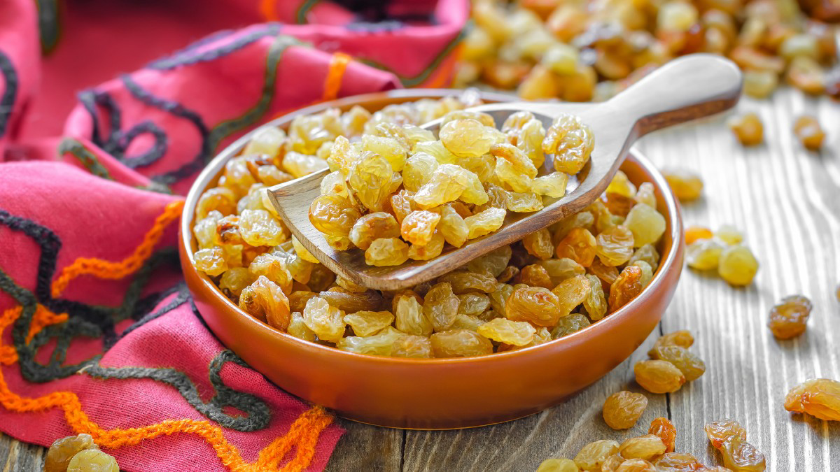 Benarkah Kismis Bermanfaat untuk Kesehatan Gigi?