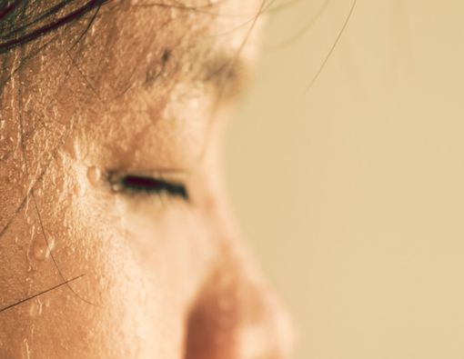 Mengapa Penderita Diabetes Sering Berkeringat?