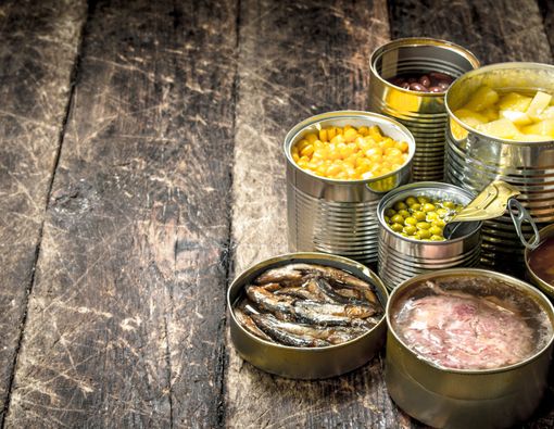 Kenali 7 Macam Pengawet Makanan yang Menggunakan Bahan Kimia