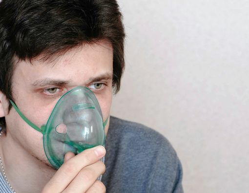 Kena Infeksi Paru, Boleh Hirup Inhaler untuk Legakan Pernapasan?