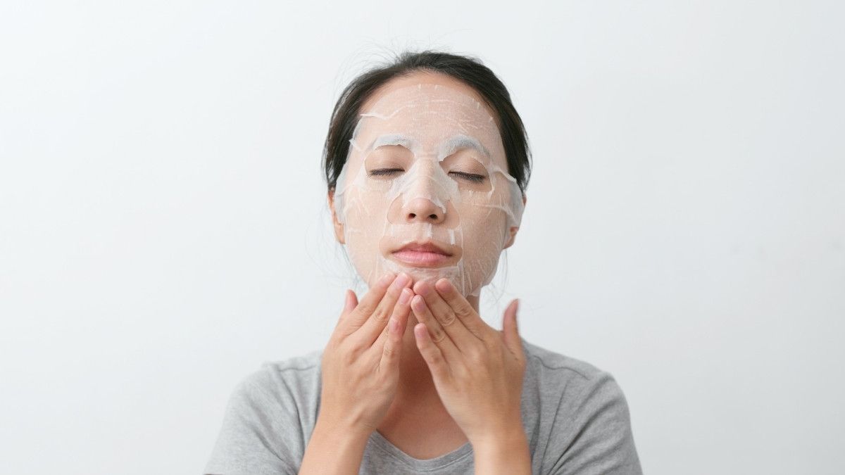 Kiat Melakukan Peeling di Rumah