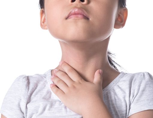 Apa Penyebab Radang Tenggorokan pada Anak?