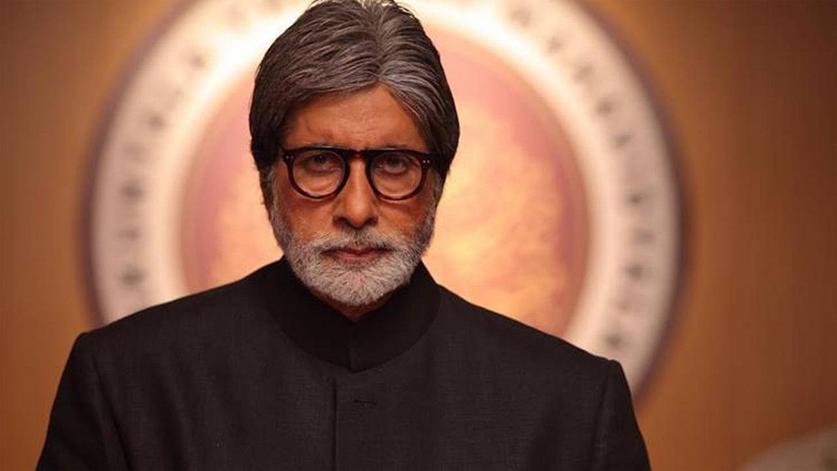 Aktor Bollywood Amitabh Bachchan dan Keluarganya Terinfeksi COVID-19!