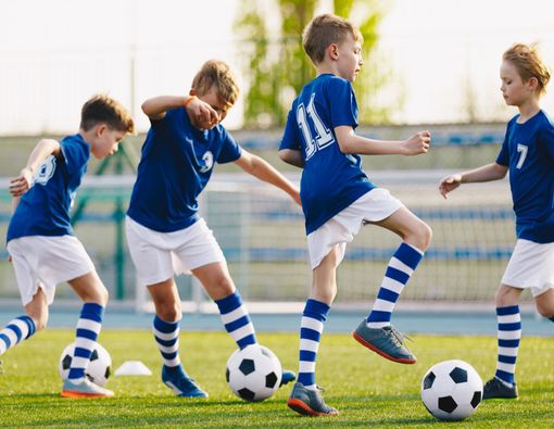 Umur Berapa Seharusnya Anak Mulai Ikut Klub Olahraga?