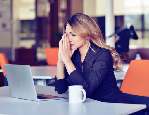 5 Tanda Pekerjaan Sudah Menguasai Hidup Anda