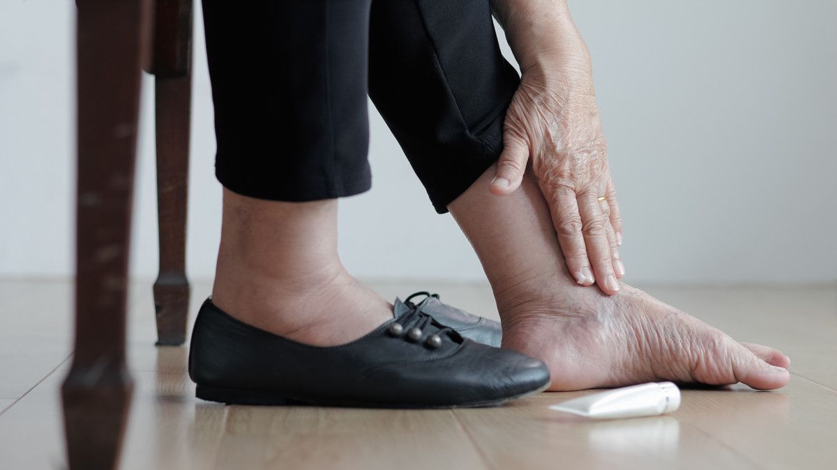 6 Langkah Perawatan Kaki yang Wajib Dilakukan Penderita Diabetes