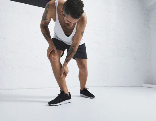 Atasi Kram Otot, Lebih Baik Minyak Karo atau Salep Pereda Nyeri?