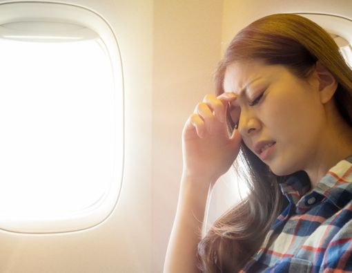 9 Tips Bebas Mabuk Udara Saat Naik Pesawat, Apa Saja?