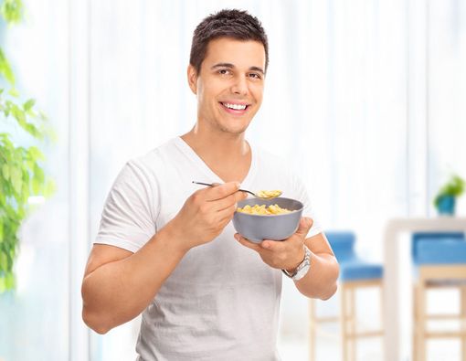 Manfaat Sehat Sarapan Pagi dengan Susu dan Serealia