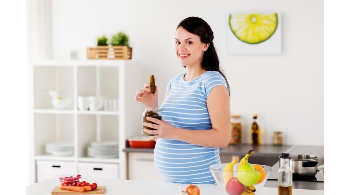 Bolehkah Mengonsumsi Acar Saat Hamil?
