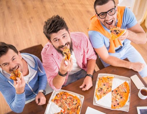 Makan Terlalu Cepat, Awas Bahaya yang Mengintai