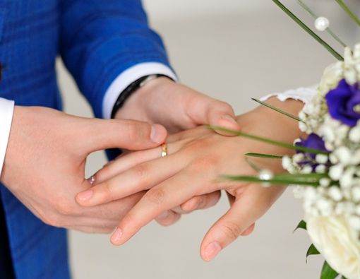 Yang Perlu Dipertimbangkan Sebelum Memutuskan Menikah di Usia Muda