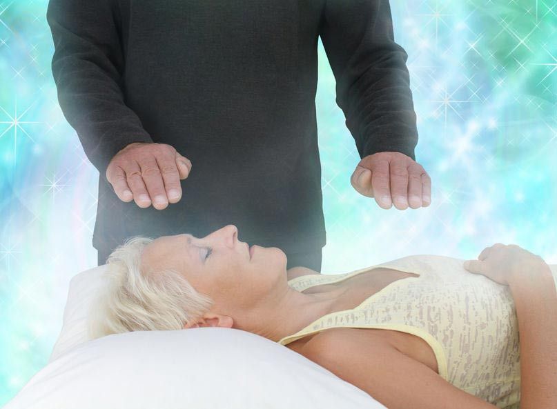 Menelisik Seluk Beluk Pengobatan Alternatif